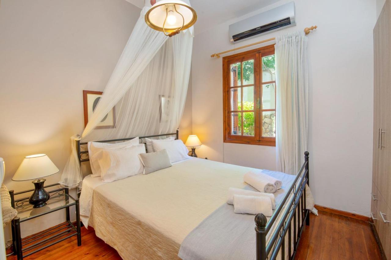 Villa Eleni Paxos ガイオス エクステリア 写真