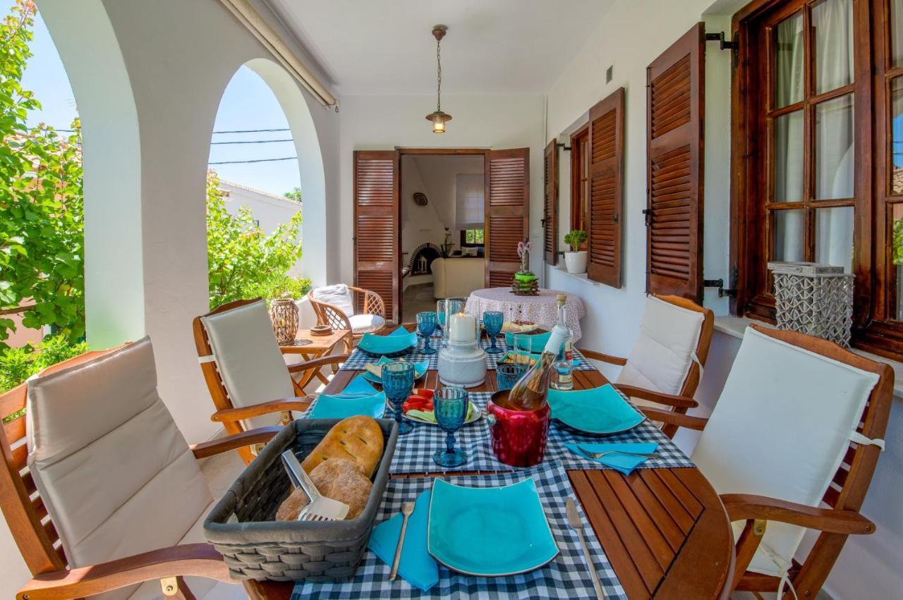 Villa Eleni Paxos ガイオス エクステリア 写真